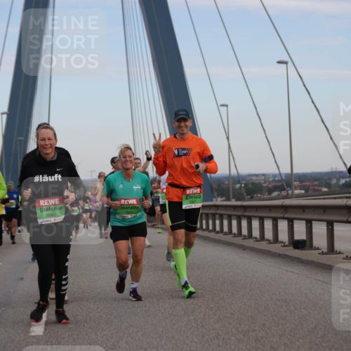 03.10.2025 - Köhlbrandbrückenlauf Jannik Wohlers http://msf.ph/oto/9141262 03.10.2025 15:34:21 Position 1 8584, 9081, 9327 meine-sportfotos.de