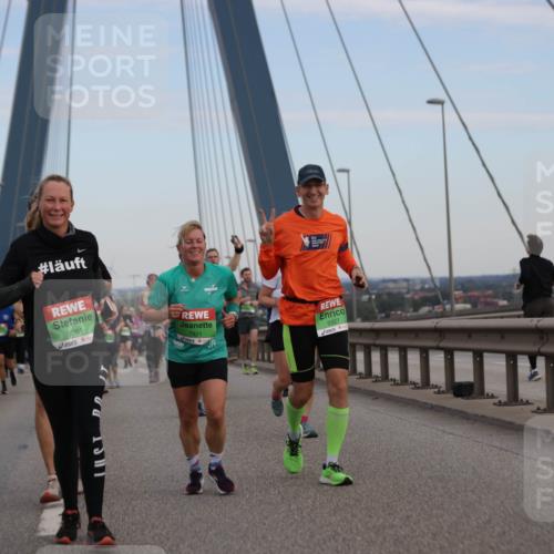 03.10.2025 - Köhlbrandbrückenlauf Jannik Wohlers http://msf.ph/oto/9141277 03.10.2025 15:34:21 Position 1 9081, 7821, 9327 meine-sportfotos.de