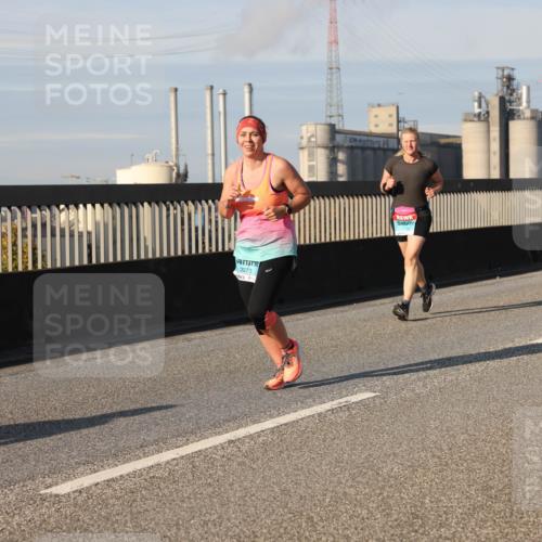 03.10.2025 - Köhlbrandbrückenlauf Lena Gebhardt http://msf.ph/oto/9141302 03.10.2025 09:59:06 Position 2 3273 meine-sportfotos.de
