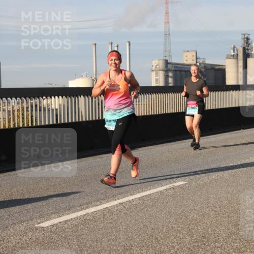 03.10.2025 - Köhlbrandbrückenlauf Lena Gebhardt http://msf.ph/oto/9141312 03.10.2025 09:59:06 Position 2 3273 meine-sportfotos.de