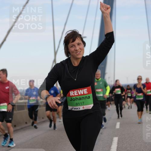 03.10.2025 - Köhlbrandbrückenlauf Jannik Wohlers http://msf.ph/oto/9141339 03.10.2025 15:34:26 Position 1 8117 meine-sportfotos.de