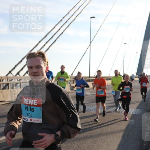 03.10.2025 - Köhlbrandbrückenlauf Yannick Fuchs http://msf.ph/oto/9141430 03.10.2025 08:26:17 Position 2 1623 meine-sportfotos.de