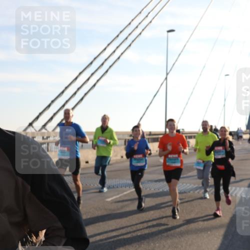 03.10.2025 - Köhlbrandbrückenlauf Yannick Fuchs http://msf.ph/oto/9141438 03.10.2025 08:26:17 Position 2 3 meine-sportfotos.de