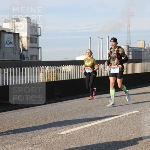03.10.2025 - Köhlbrandbrückenlauf Lena Gebhardt http://msf.ph/oto/9141507 03.10.2025 09:59:20 Position 2 2413 meine-sportfotos.de