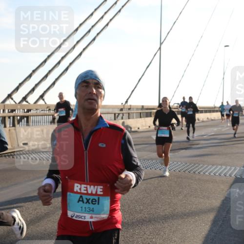 03.10.2025 - Köhlbrandbrückenlauf Yannick Fuchs http://msf.ph/oto/9141509 03.10.2025 08:26:21 Position 2 1134 meine-sportfotos.de