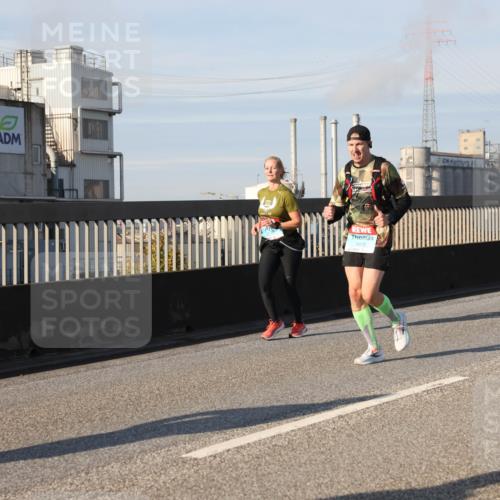 03.10.2025 - Köhlbrandbrückenlauf Lena Gebhardt http://msf.ph/oto/9141515 03.10.2025 09:59:20 Position 2 2413 meine-sportfotos.de