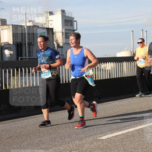 03.10.2025 - Köhlbrandbrückenlauf Lena Gebhardt http://msf.ph/oto/9141589 03.10.2025 09:59:24 Position 2 1502, 1803 meine-sportfotos.de
