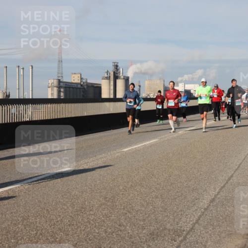 03.10.2025 - Köhlbrandbrückenlauf Lena Gebhardt http://msf.ph/oto/9141616 03.10.2025 09:59:26 Position 2  meine-sportfotos.de