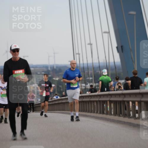 03.10.2025 - Köhlbrandbrückenlauf Jannik Wohlers http://msf.ph/oto/9141662 03.10.2025 15:39:06 Position 1  meine-sportfotos.de