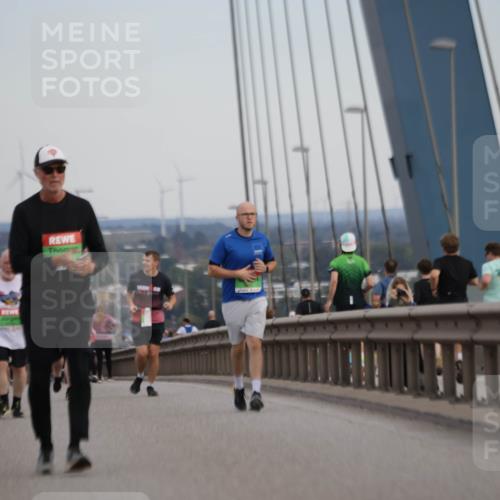 03.10.2025 - Köhlbrandbrückenlauf Jannik Wohlers http://msf.ph/oto/9141664 03.10.2025 15:39:06 Position 1  meine-sportfotos.de