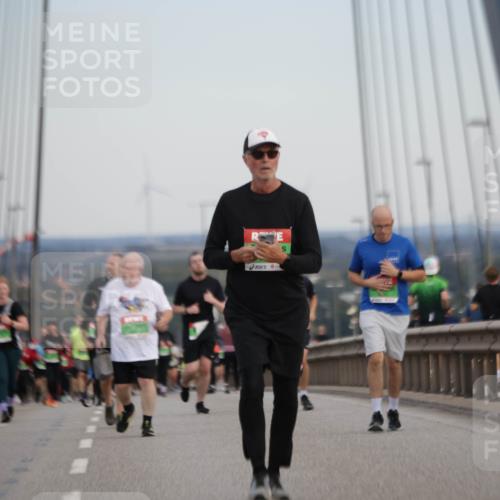 03.10.2025 - Köhlbrandbrückenlauf Jannik Wohlers http://msf.ph/oto/9141712 03.10.2025 15:39:08 Position 1  meine-sportfotos.de