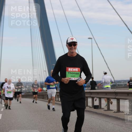03.10.2025 - Köhlbrandbrückenlauf Jannik Wohlers http://msf.ph/oto/9141737 03.10.2025 15:39:15 Position 1 8407 meine-sportfotos.de