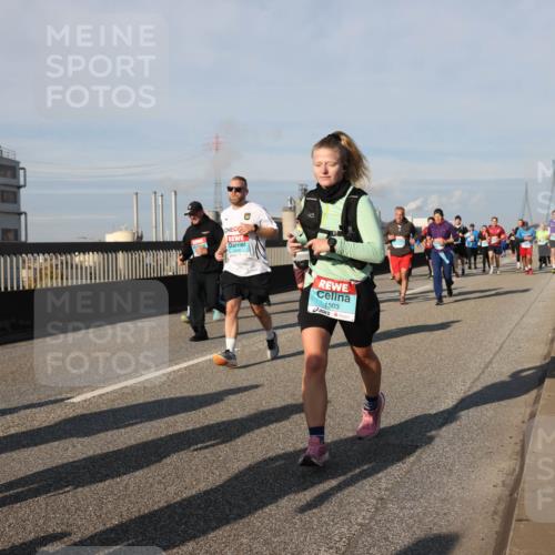03.10.2025 - Köhlbrandbrückenlauf Lena Gebhardt http://msf.ph/oto/9141743 03.10.2025 09:59:35 Position 2 1503 meine-sportfotos.de