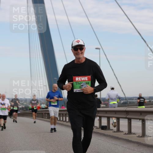 03.10.2025 - Köhlbrandbrückenlauf Jannik Wohlers http://msf.ph/oto/9141746 03.10.2025 15:39:15 Position 1 84 meine-sportfotos.de