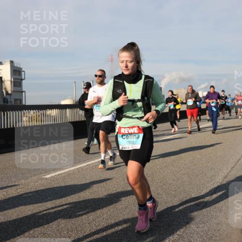 03.10.2025 - Köhlbrandbrückenlauf Lena Gebhardt http://msf.ph/oto/9141750 03.10.2025 09:59:35 Position 2 1503 meine-sportfotos.de