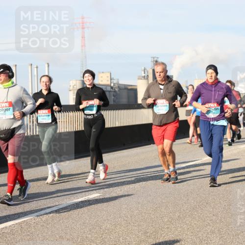 03.10.2025 - Köhlbrandbrückenlauf Lena Gebhardt http://msf.ph/oto/9141774 03.10.2025 09:59:37 Position 2 1692, 1850 meine-sportfotos.de