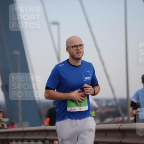 03.10.2025 - Köhlbrandbrückenlauf Jannik Wohlers http://msf.ph/oto/9141782 03.10.2025 15:39:18 Position 1 925 meine-sportfotos.de