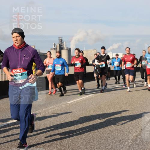 03.10.2025 - Köhlbrandbrückenlauf Lena Gebhardt http://msf.ph/oto/9141805 03.10.2025 09:59:38 Position 2 2886, 2885 meine-sportfotos.de