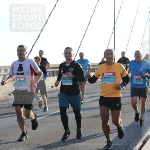 03.10.2025 - Köhlbrandbrückenlauf Yannick Fuchs http://msf.ph/oto/9141806 03.10.2025 08:27:00 Position 2 3236, 95, 2761, 1428, 3250 meine-sportfotos.de