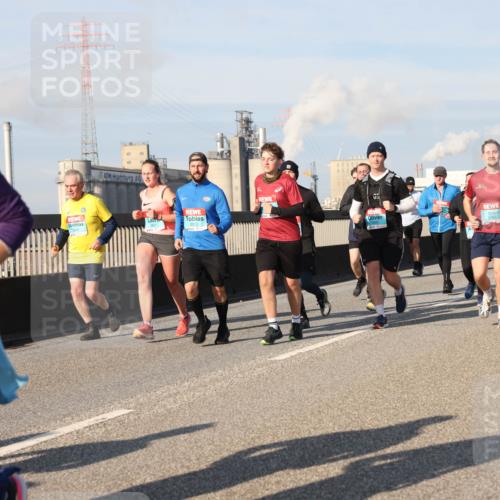 03.10.2025 - Köhlbrandbrückenlauf Lena Gebhardt http://msf.ph/oto/9141808 03.10.2025 09:59:39 Position 2 2010 meine-sportfotos.de