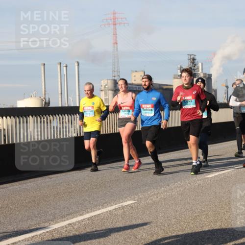 03.10.2025 - Köhlbrandbrückenlauf Lena Gebhardt http://msf.ph/oto/9141810 03.10.2025 09:59:39 Position 2 1619, 2010 meine-sportfotos.de