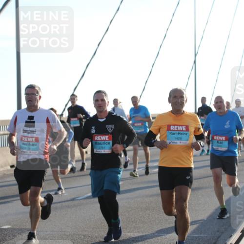 03.10.2025 - Köhlbrandbrückenlauf Yannick Fuchs http://msf.ph/oto/9141817 03.10.2025 08:27:01 Position 2 3236, 2761, 1428 meine-sportfotos.de