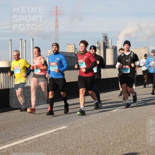 03.10.2025 - Köhlbrandbrückenlauf Lena Gebhardt http://msf.ph/oto/9141825 03.10.2025 09:59:40 Position 2 2010, 3762 meine-sportfotos.de