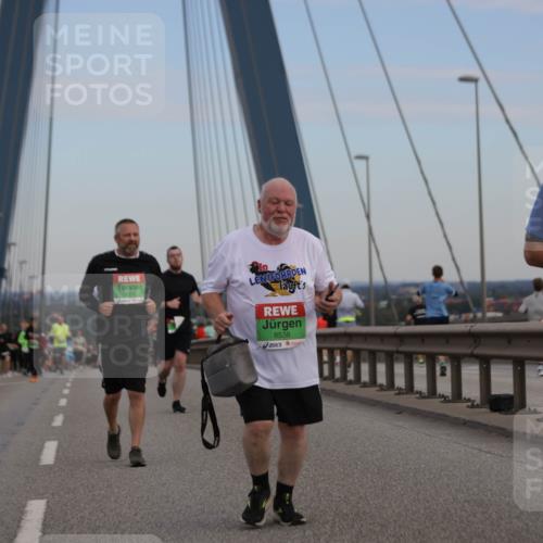 03.10.2025 - Köhlbrandbrückenlauf Jannik Wohlers http://msf.ph/oto/9141834 03.10.2025 15:39:20 Position 1 8538 meine-sportfotos.de
