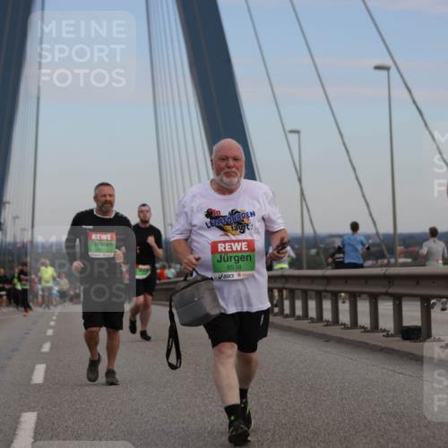 03.10.2025 - Köhlbrandbrückenlauf Jannik Wohlers http://msf.ph/oto/9141839 03.10.2025 15:39:20 Position 1 8538 meine-sportfotos.de
