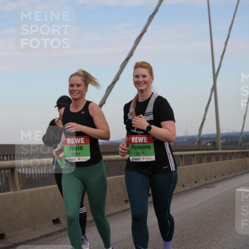 03.10.2025 - Köhlbrandbrückenlauf Jannik Wohlers http://msf.ph/oto/9141931 03.10.2025 15:39:26 Position 1 8394, 8414 meine-sportfotos.de