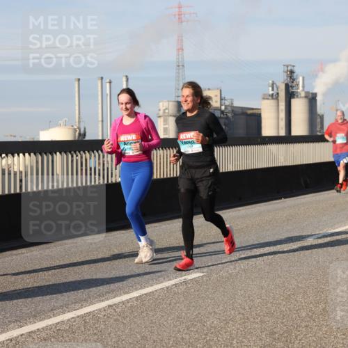 03.10.2025 - Köhlbrandbrückenlauf Lena Gebhardt http://msf.ph/oto/9142045 03.10.2025 09:59:51 Position 2 104, 1615 meine-sportfotos.de