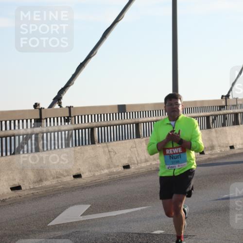 03.10.2025 - Köhlbrandbrückenlauf Yannick Fuchs http://msf.ph/oto/9142072 03.10.2025 08:27:22 Position 2 3198, 2814 meine-sportfotos.de