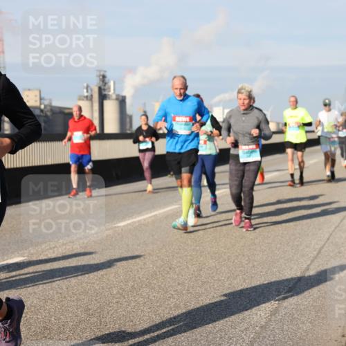 03.10.2025 - Köhlbrandbrückenlauf Lena Gebhardt http://msf.ph/oto/9142077 03.10.2025 09:59:53 Position 2 1615 meine-sportfotos.de