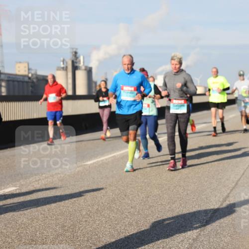 03.10.2025 - Köhlbrandbrückenlauf Lena Gebhardt http://msf.ph/oto/9142084 03.10.2025 09:59:53 Position 2 1615 meine-sportfotos.de