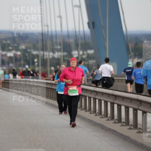 03.10.2025 - Köhlbrandbrückenlauf Jannik Wohlers http://msf.ph/oto/9142122 03.10.2025 15:41:17 Position 1  meine-sportfotos.de
