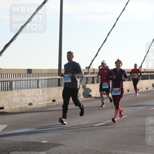 03.10.2025 - Köhlbrandbrückenlauf Yannick Fuchs http://msf.ph/oto/9142125 03.10.2025 08:27:30 Position 2 1172 meine-sportfotos.de