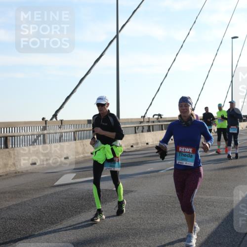 03.10.2025 - Köhlbrandbrückenlauf Yannick Fuchs http://msf.ph/oto/9142189 03.10.2025 08:27:35 Position 2 3492, 3434 meine-sportfotos.de