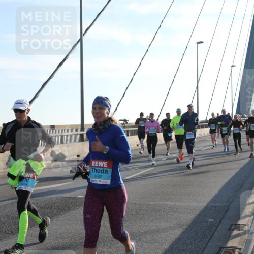 03.10.2025 - Köhlbrandbrückenlauf Yannick Fuchs http://msf.ph/oto/9142193 03.10.2025 08:27:36 Position 2 3434, 3492 meine-sportfotos.de