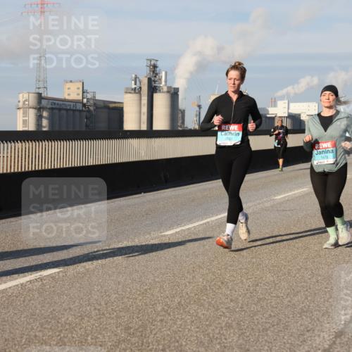 03.10.2025 - Köhlbrandbrückenlauf Lena Gebhardt http://msf.ph/oto/9142206 03.10.2025 10:00:00 Position 2 2051, 1479 meine-sportfotos.de