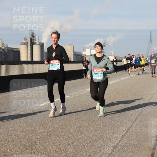 03.10.2025 - Köhlbrandbrückenlauf Lena Gebhardt http://msf.ph/oto/9142210 03.10.2025 10:00:00 Position 2 2051, 1479 meine-sportfotos.de
