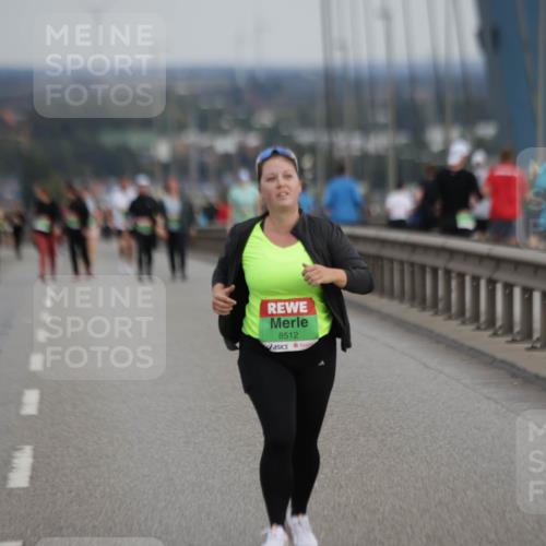 03.10.2025 - Köhlbrandbrückenlauf Jannik Wohlers http://msf.ph/oto/9142228 03.10.2025 15:41:29 Position 1 8512 meine-sportfotos.de