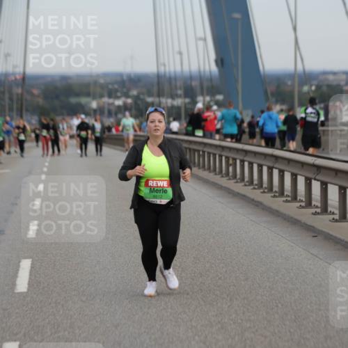 03.10.2025 - Köhlbrandbrückenlauf Jannik Wohlers http://msf.ph/oto/9142269 03.10.2025 15:41:30 Position 1 8512 meine-sportfotos.de