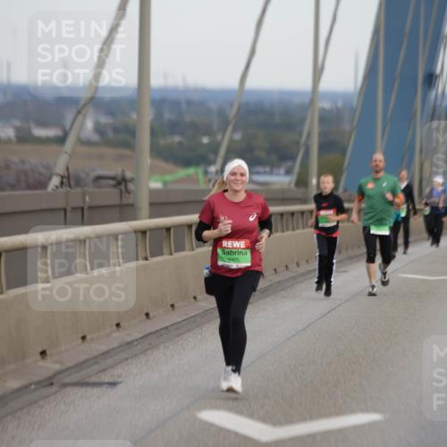 03.10.2025 - Köhlbrandbrückenlauf Jannik Wohlers http://msf.ph/oto/9142294 03.10.2025 15:41:35 Position 1 9465 meine-sportfotos.de