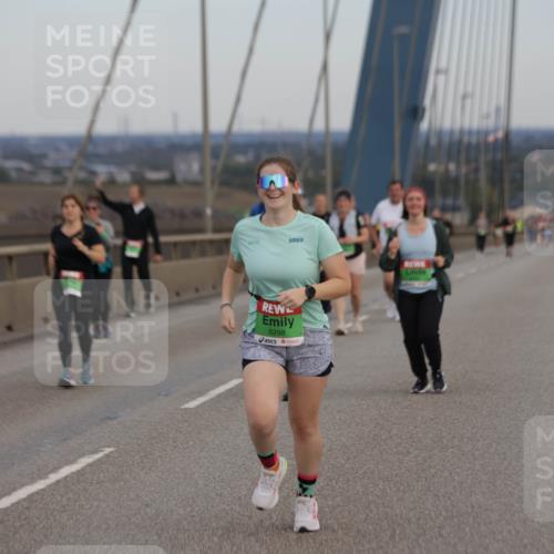 03.10.2025 - Köhlbrandbrückenlauf Jannik Wohlers http://msf.ph/oto/9142297 03.10.2025 15:41:47 Position 1 8298 meine-sportfotos.de