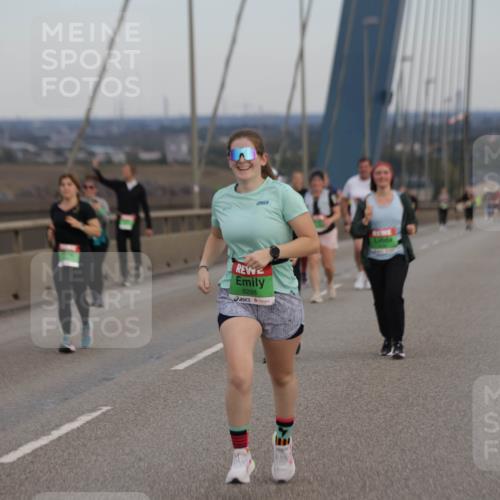 03.10.2025 - Köhlbrandbrückenlauf Jannik Wohlers http://msf.ph/oto/9142300 03.10.2025 15:41:47 Position 1 8298 meine-sportfotos.de