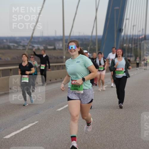 03.10.2025 - Köhlbrandbrückenlauf Jannik Wohlers http://msf.ph/oto/9142305 03.10.2025 15:41:47 Position 1 8298 meine-sportfotos.de