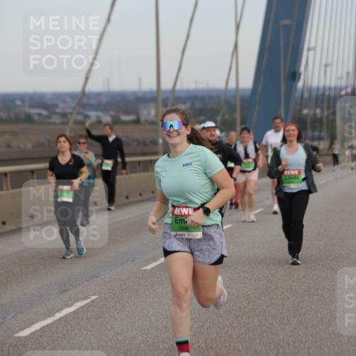03.10.2025 - Köhlbrandbrückenlauf Jannik Wohlers http://msf.ph/oto/9142308 03.10.2025 15:41:47 Position 1 8298 meine-sportfotos.de