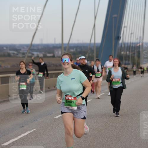 03.10.2025 - Köhlbrandbrückenlauf Jannik Wohlers http://msf.ph/oto/9142310 03.10.2025 15:41:47 Position 1 8298 meine-sportfotos.de