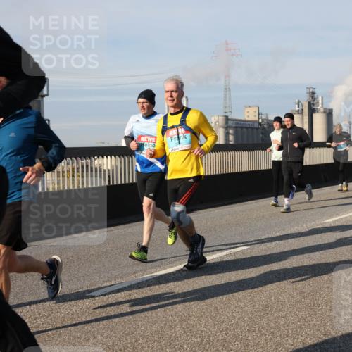 03.10.2025 - Köhlbrandbrückenlauf Lena Gebhardt http://msf.ph/oto/9142325 03.10.2025 10:00:11 Position 2 2231 meine-sportfotos.de