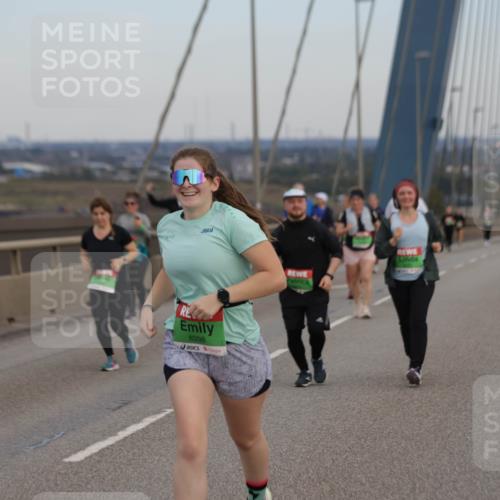 03.10.2025 - Köhlbrandbrückenlauf Jannik Wohlers http://msf.ph/oto/9142333 03.10.2025 15:41:48 Position 1 8298 meine-sportfotos.de